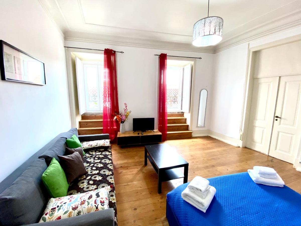 Classic Chiado 1 - Central Guest House Room With Shared Bathroom Лісабон Екстер'єр фото